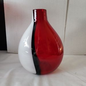 Stunning Red and White Glass Vase